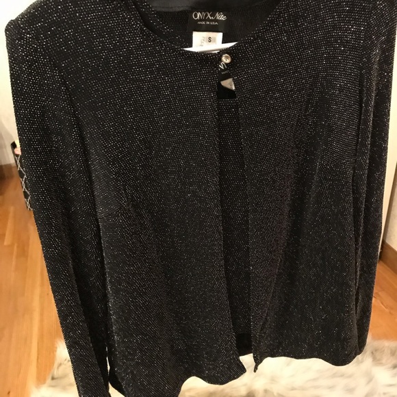 Two pieces top silver sequences 🌟 - Picture 6 of 14